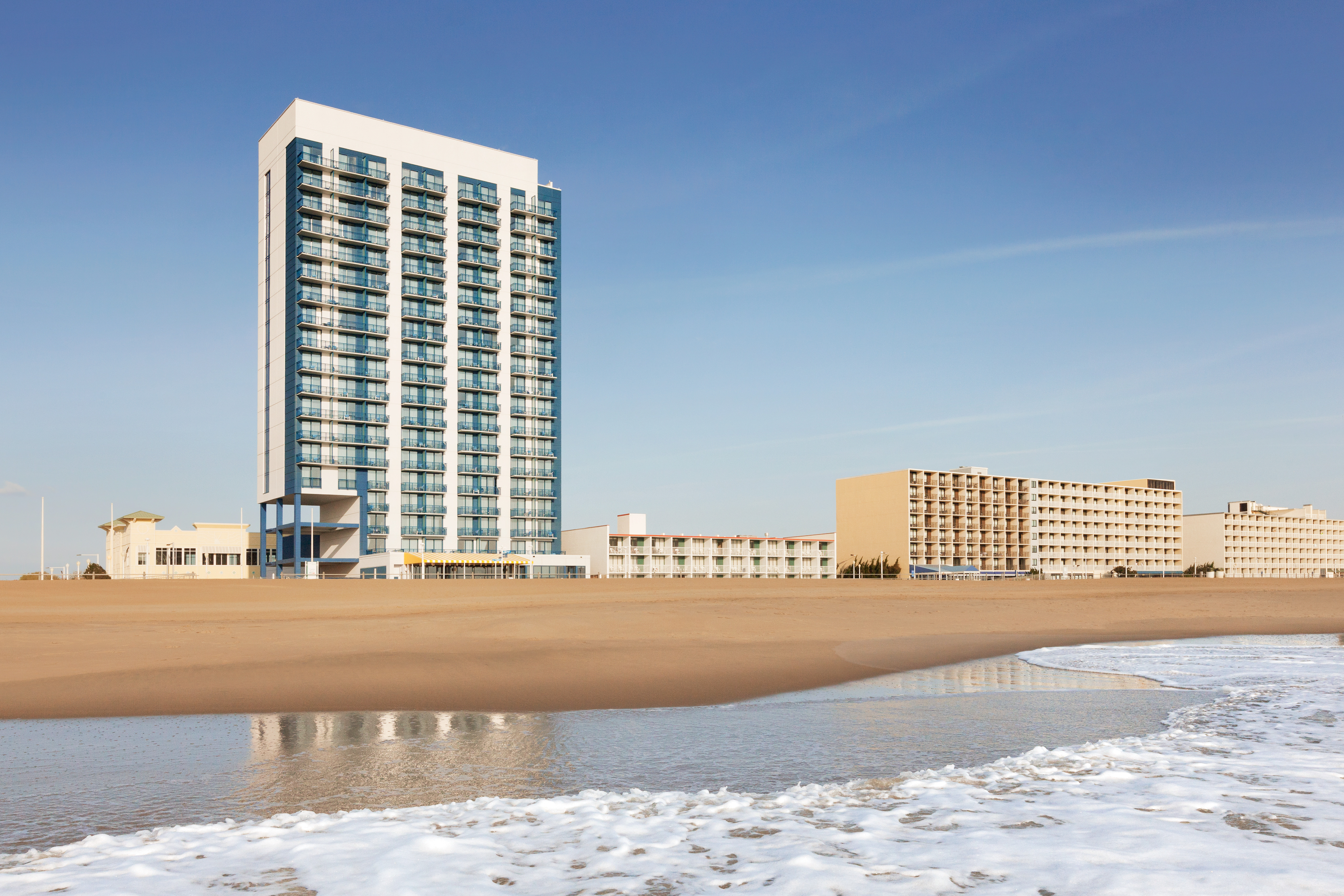 Hyatt House Virginia Beach / Oceanfront Exterior