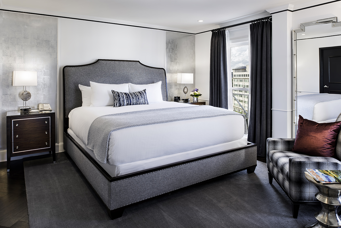 Phoenix Park Hotel Suite Bed