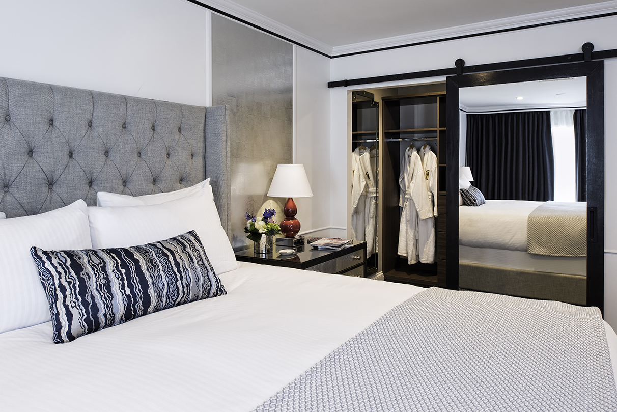Phoenix Park Hotel Suite Queen Bed