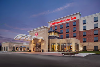 Hilton Garden Inn Akron Exterior