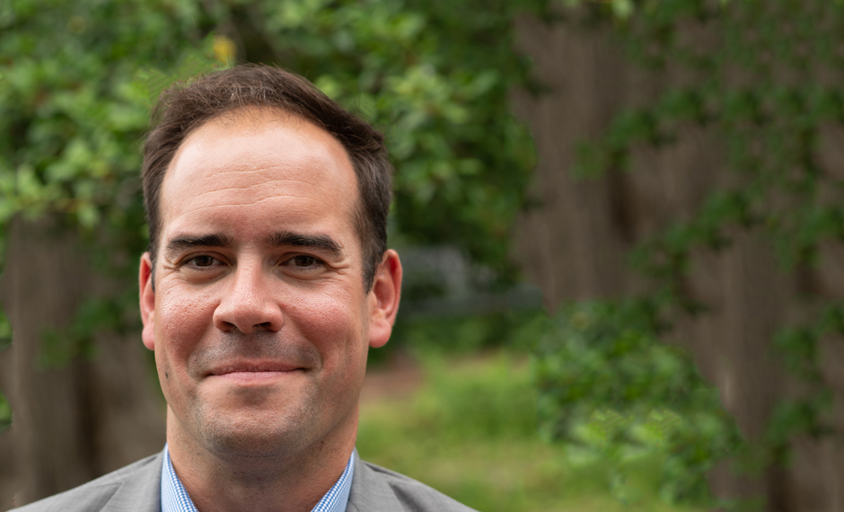Sam Woodworth Headshot